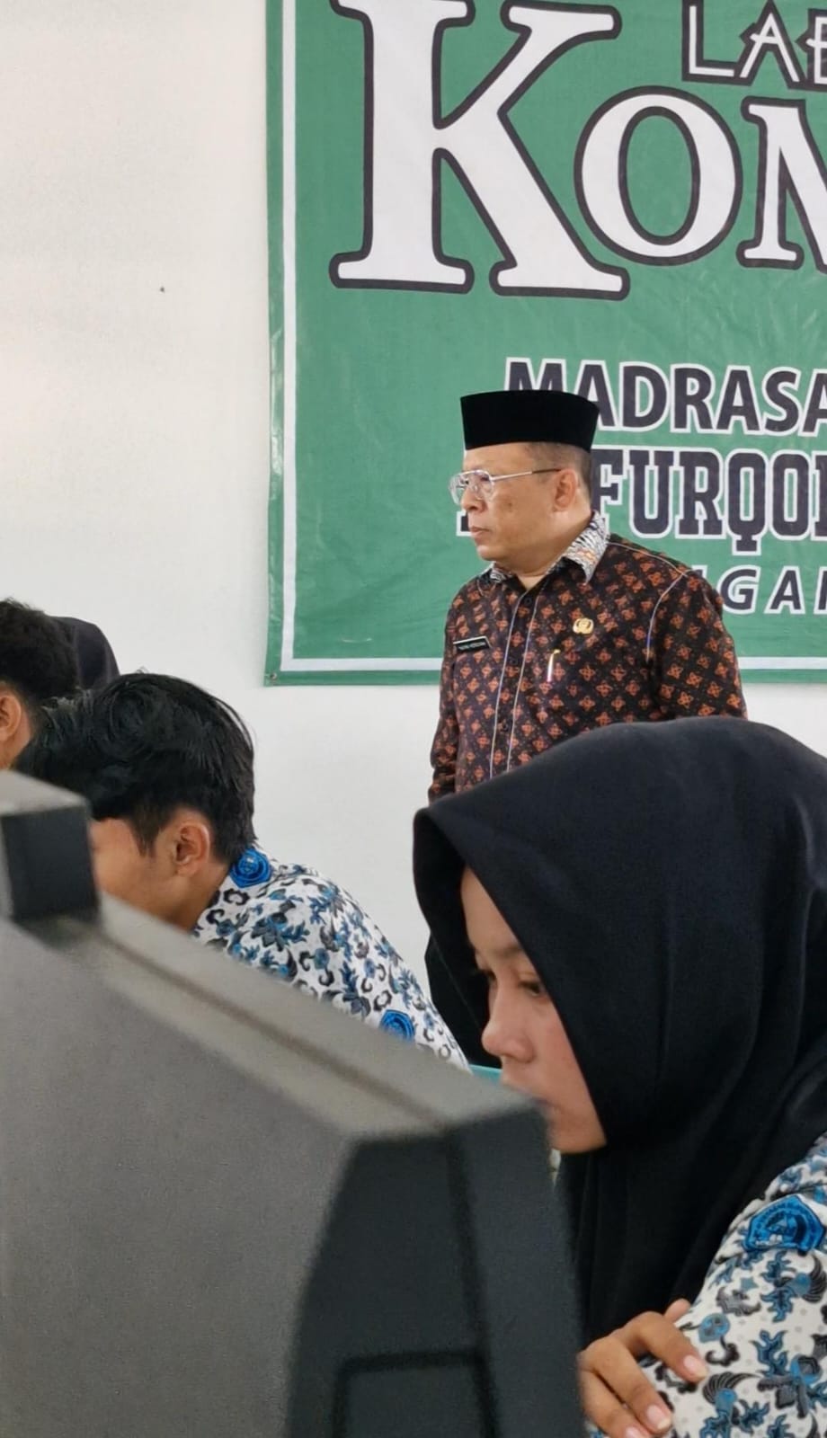 Yayan Herdiana, M.Ag., Kepala Kemenag Pangandaran pantau pelaksanaan ANBK di MA Al Furqon Cimerak